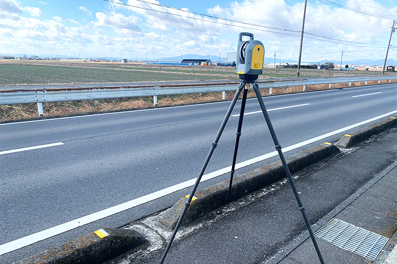 Servo total station